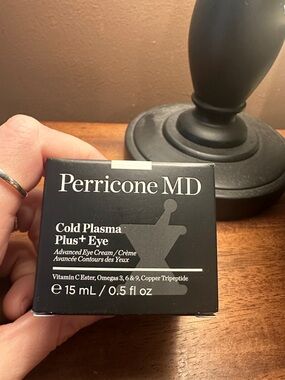 Perricone MD Cold Plasma Plus+ Eye Cream - Black and White Packaging BNIB